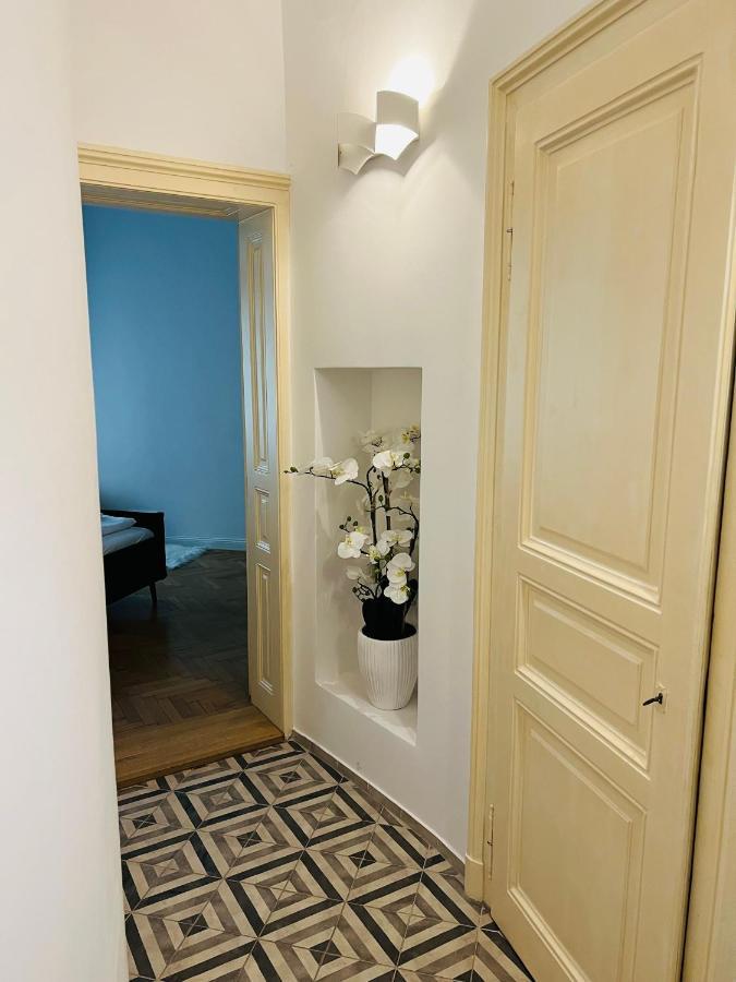 Beautiful Condo At The Old Town Bratislava Eksteriør bilde