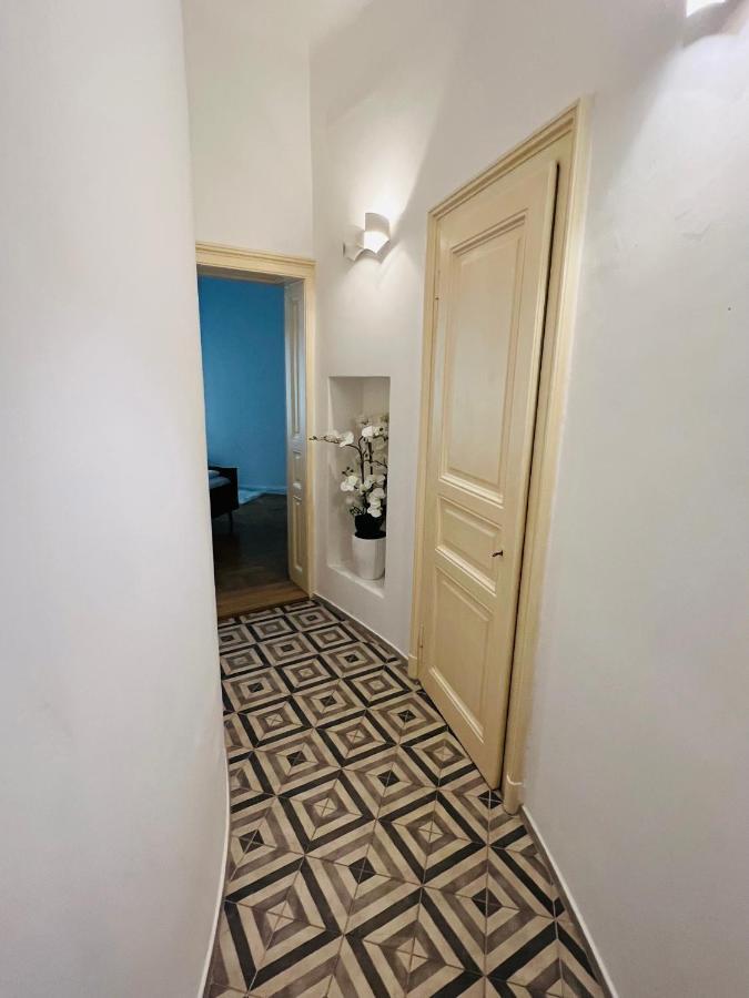 Beautiful Condo At The Old Town Bratislava Eksteriør bilde