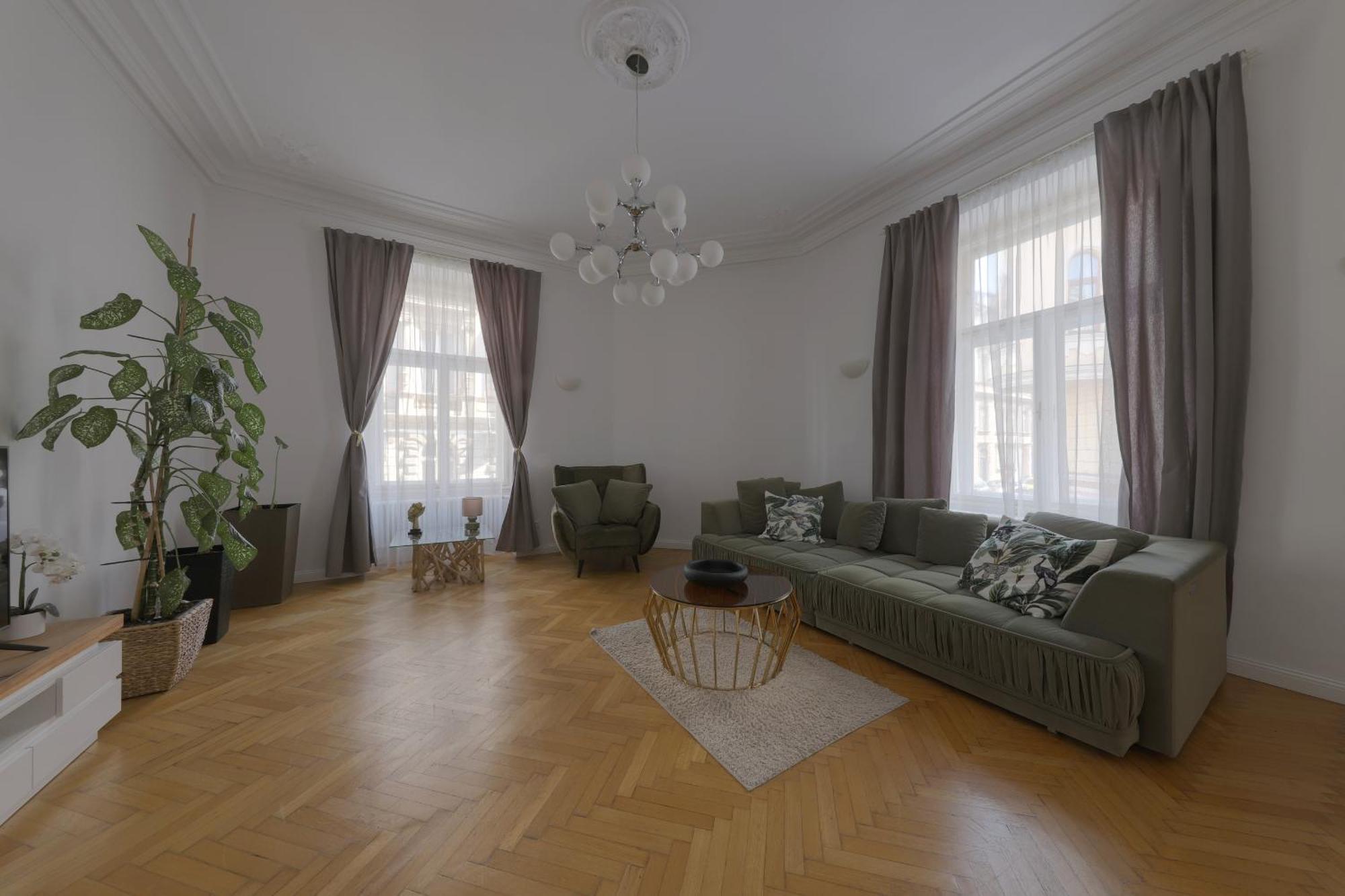Beautiful Condo At The Old Town Bratislava Eksteriør bilde