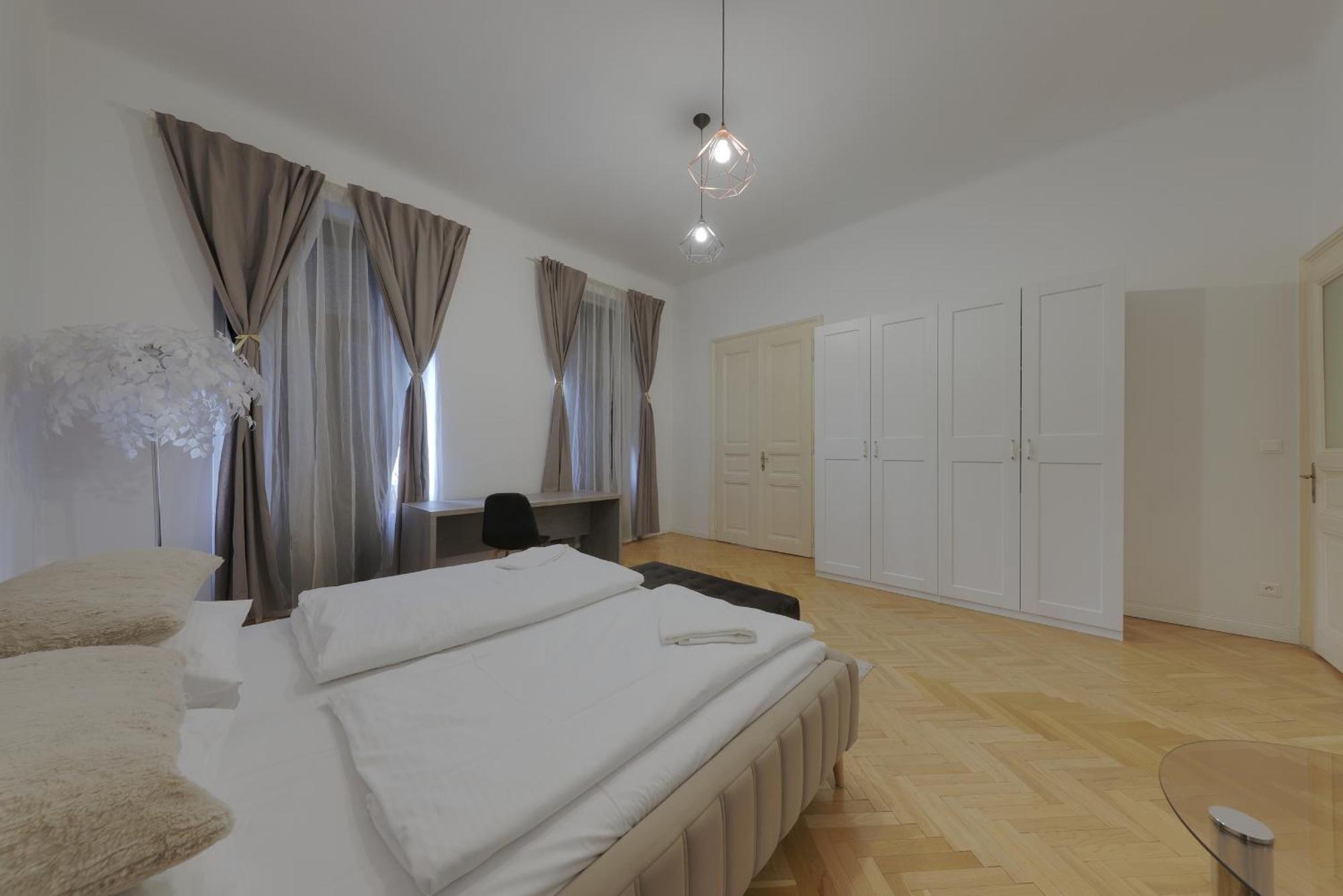 Beautiful Condo At The Old Town Bratislava Eksteriør bilde