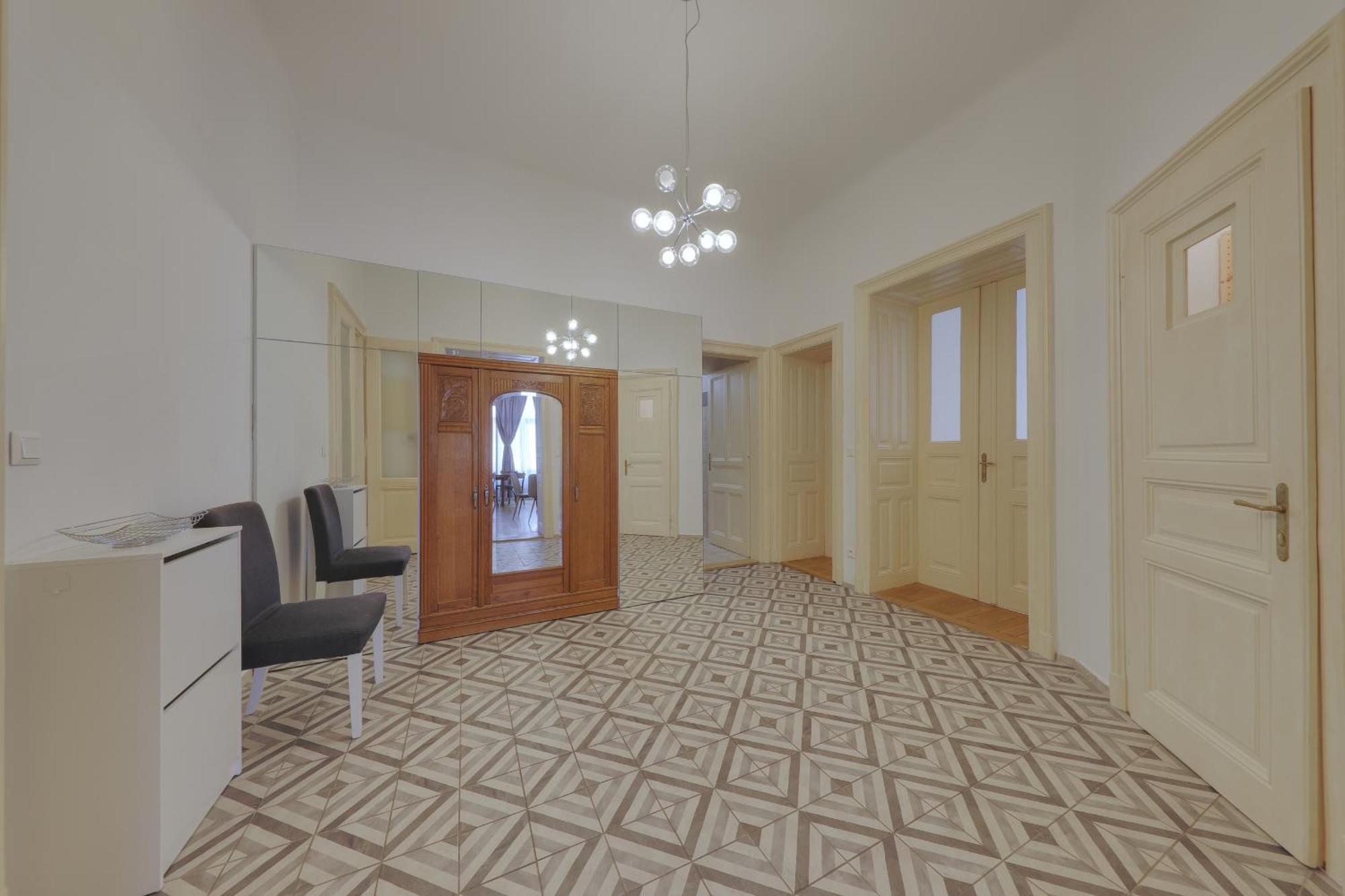 Beautiful Condo At The Old Town Bratislava Eksteriør bilde