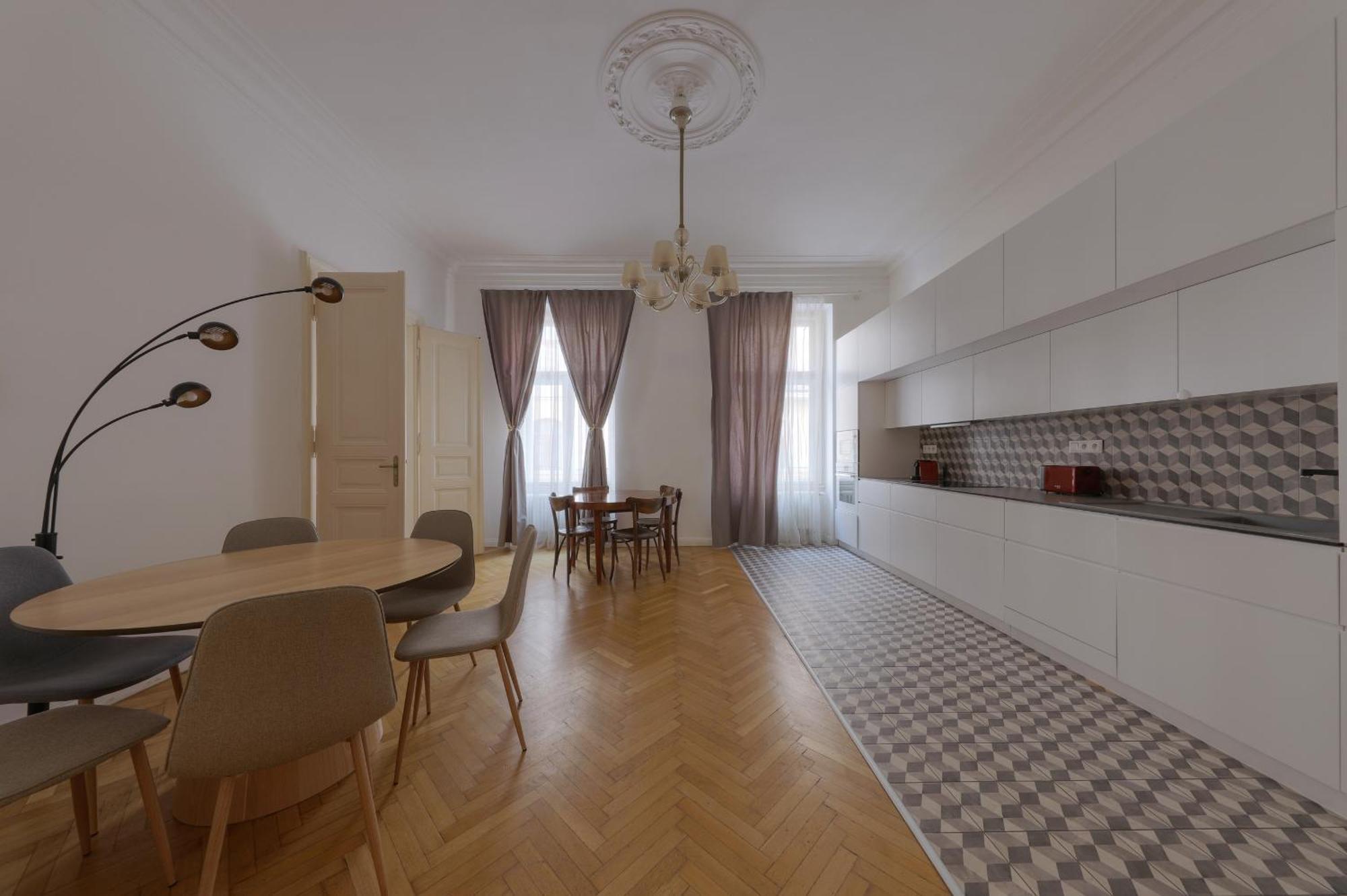 Beautiful Condo At The Old Town Bratislava Eksteriør bilde