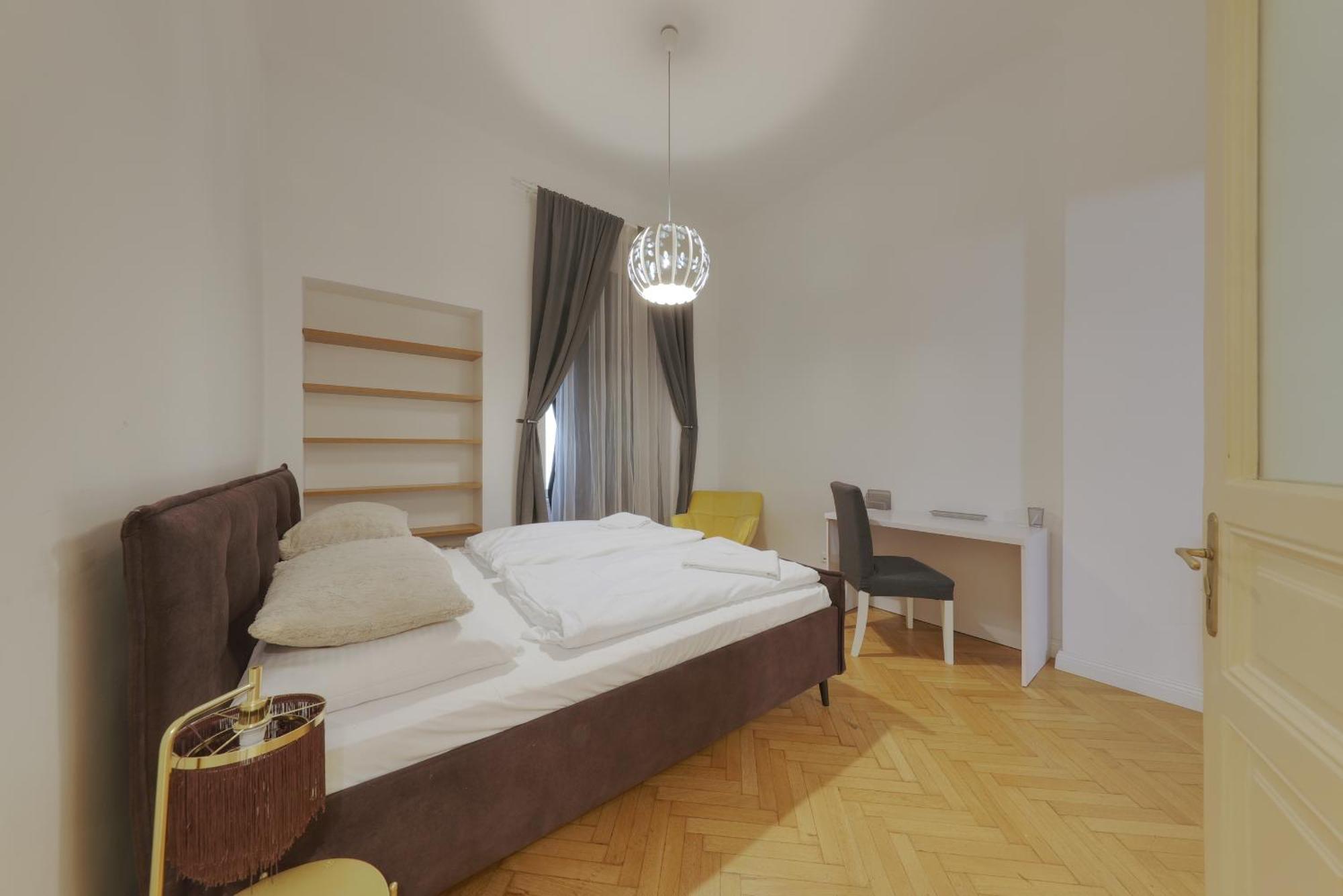 Beautiful Condo At The Old Town Bratislava Eksteriør bilde